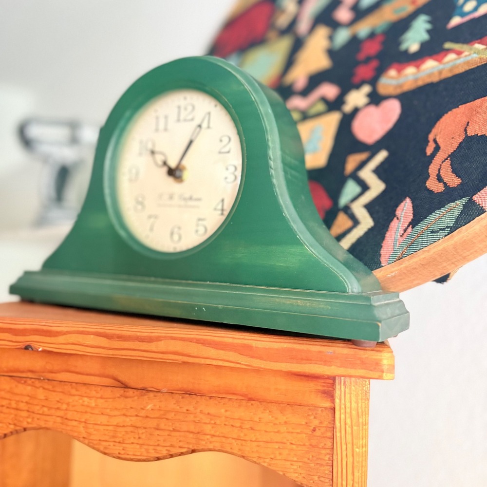 CR Craftsmen Mantle Clock Green Wood Arched Tabletop Desk Shelf Decor Analog - Picture 2 of 2